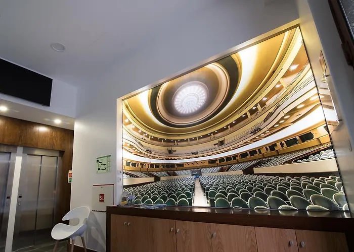 Porto Coliseum Hotel